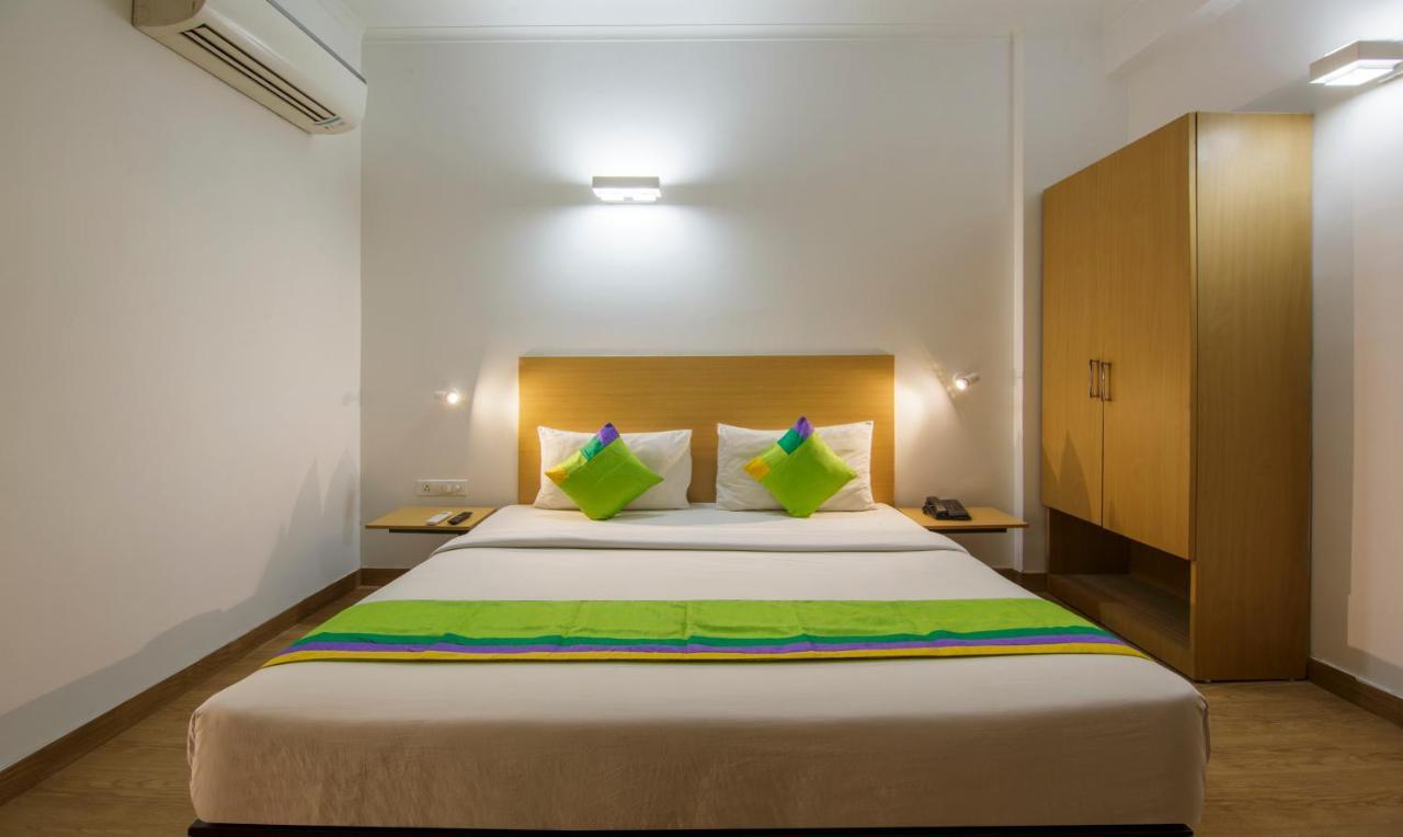 Treebo Noida Express Hotell Exteriör bild