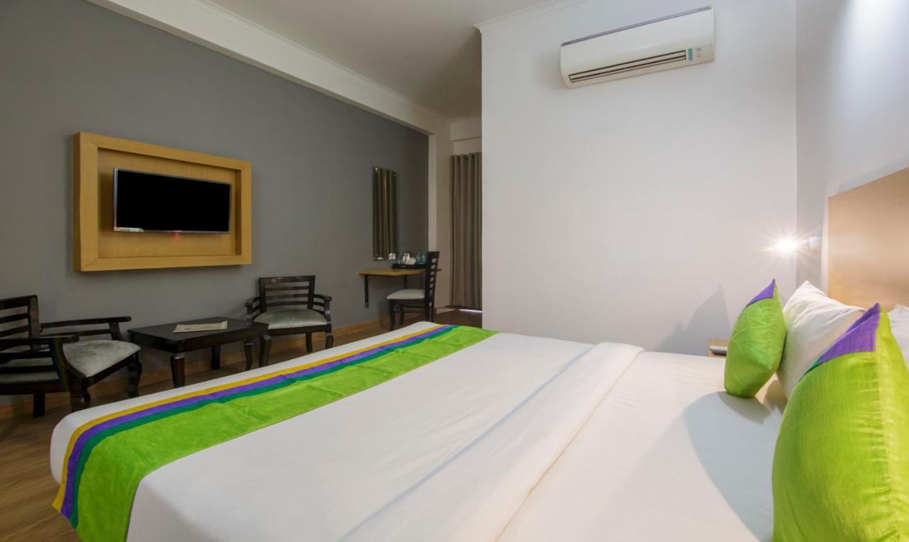 Treebo Noida Express Hotell Exteriör bild