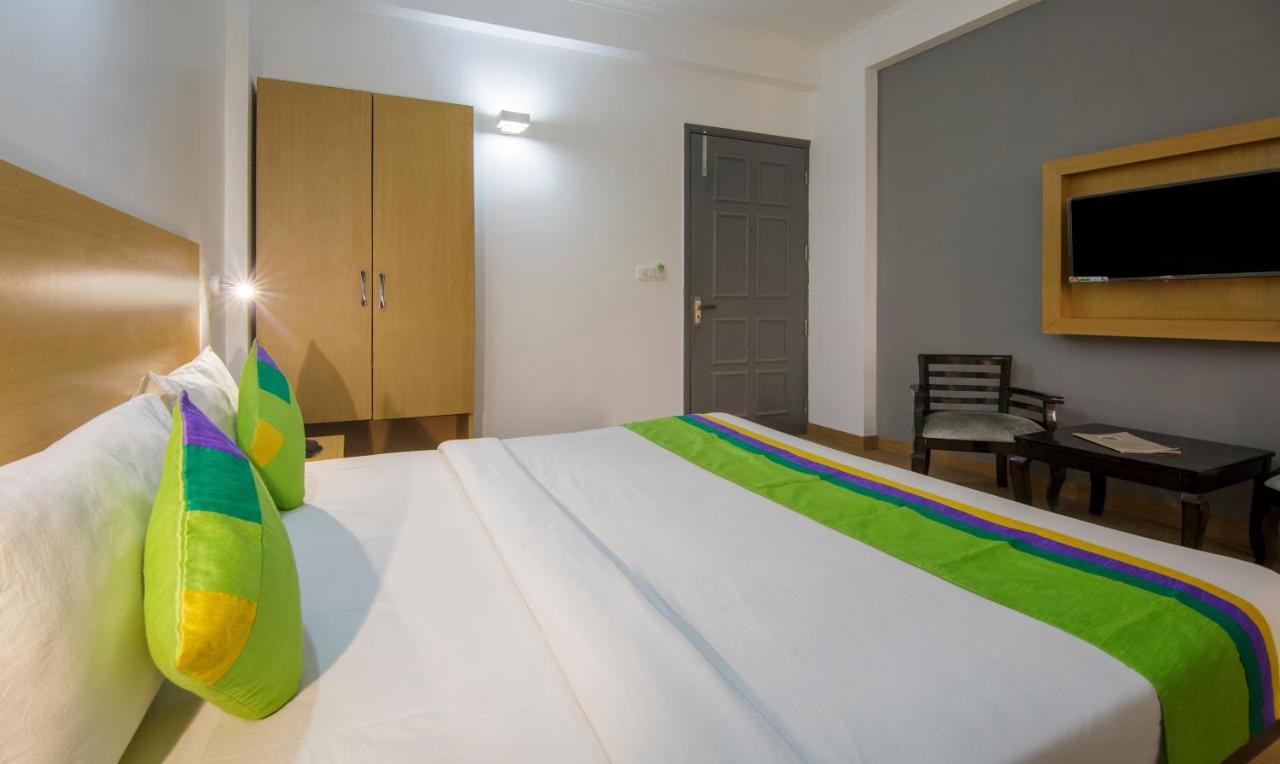 Treebo Noida Express Hotell Exteriör bild