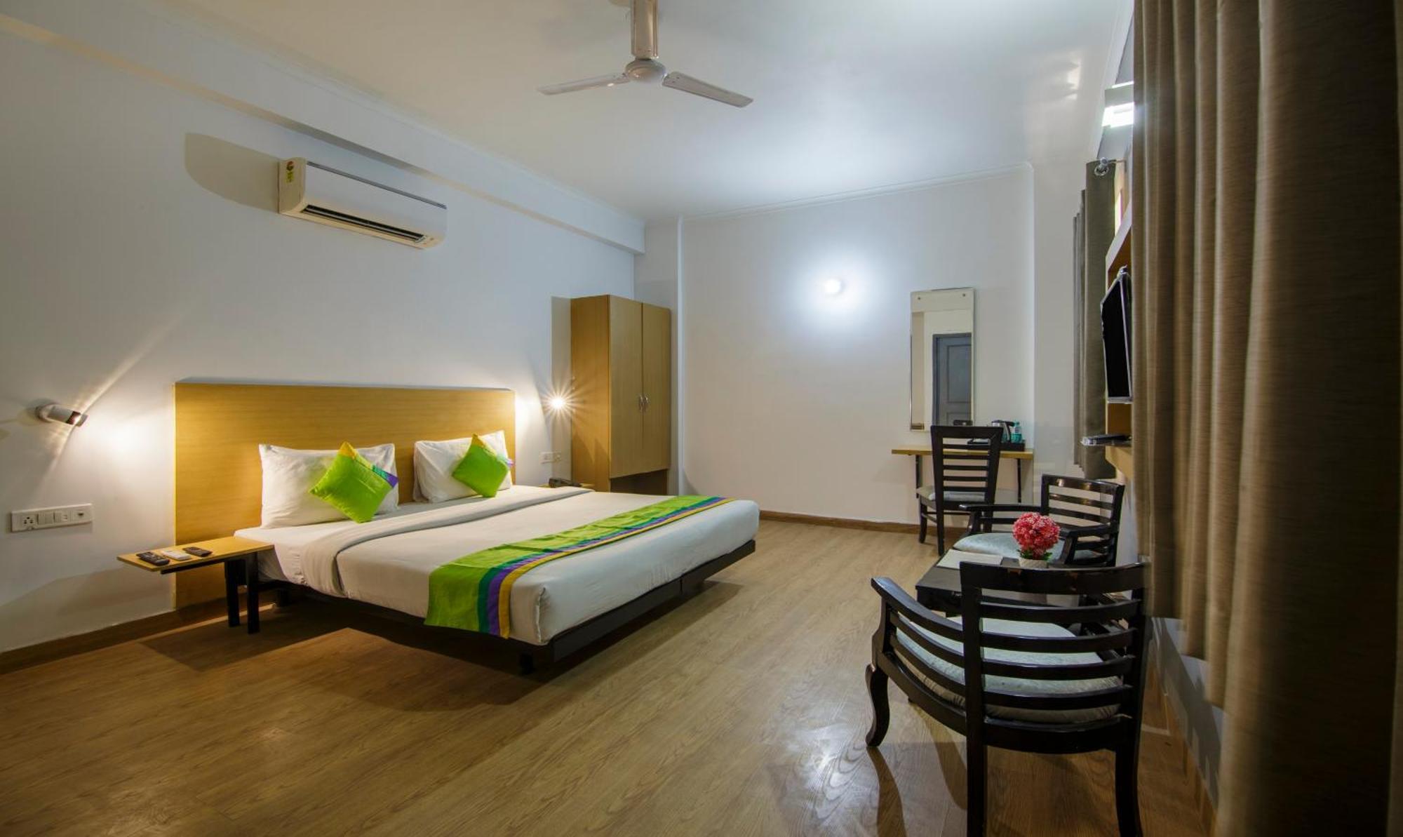 Treebo Noida Express Hotell Exteriör bild